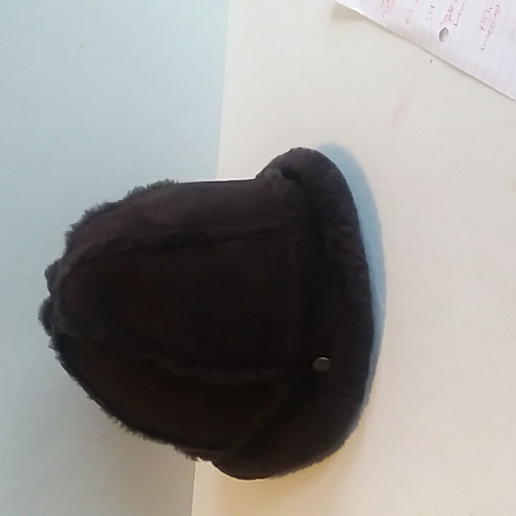UGG Brown Shearling Hat - Picture 6 of 6